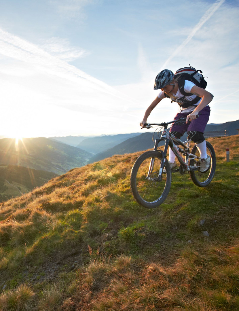 eva, Hotels Moutainbikeurlaub in Saalbach 