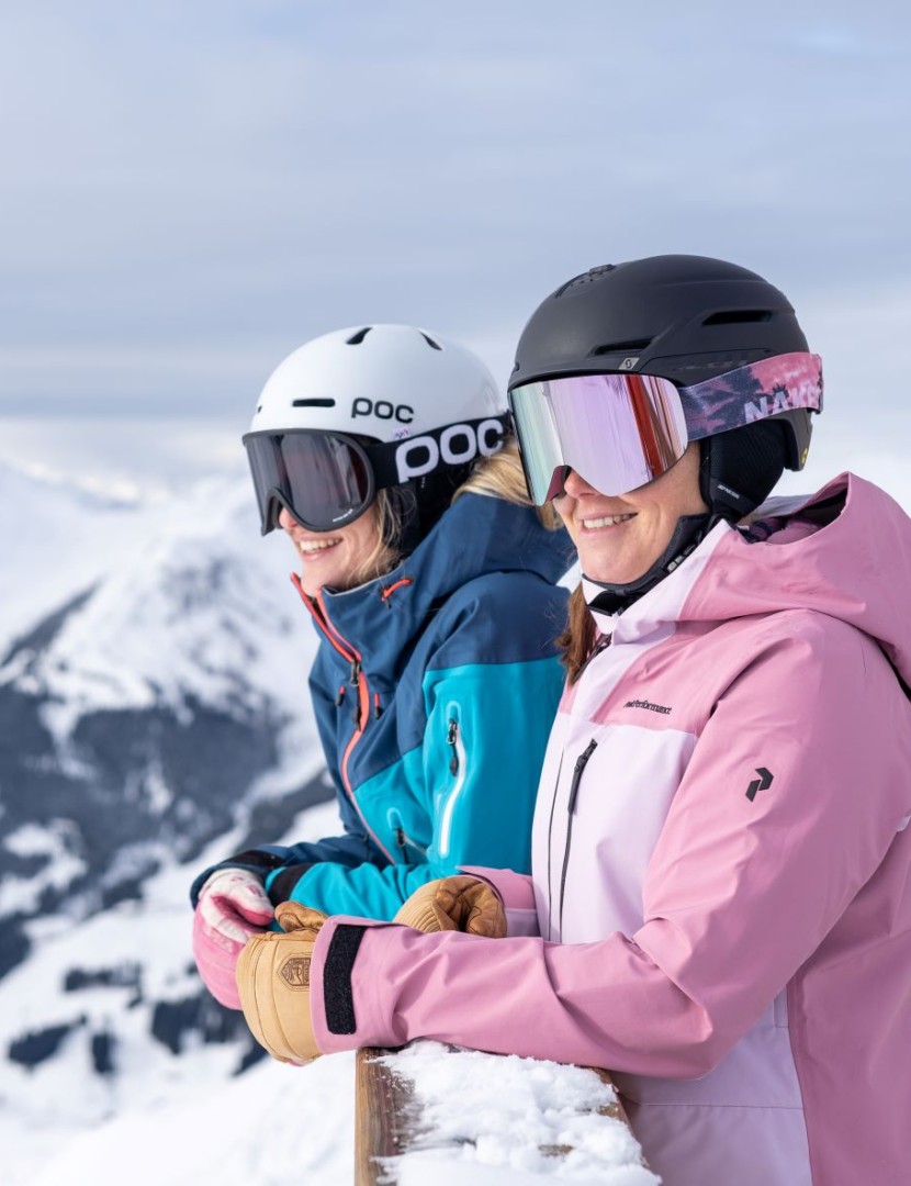 eva, Hotels Saalbach Skirurlaub direkt an der Piste 