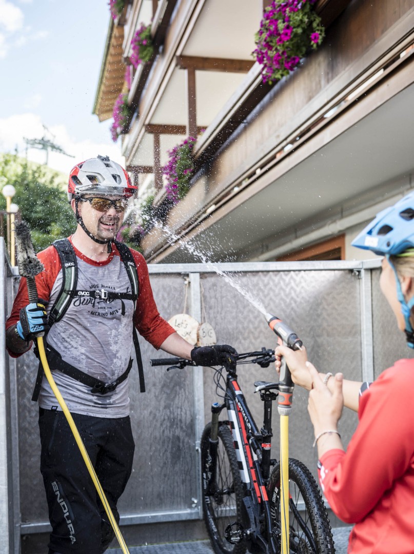 eva, Hotels Saalbach mountainbike urlaub